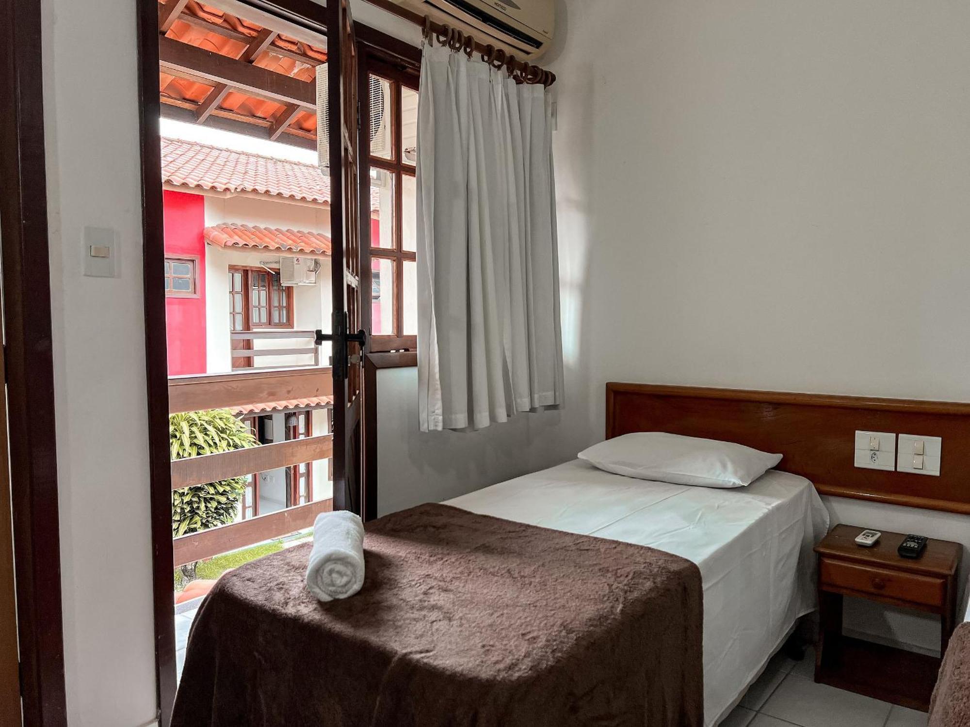 Residencial Taperapua: Beachfront Suites with Pool and High-Speed Internet Porto Seguro Exterior photo